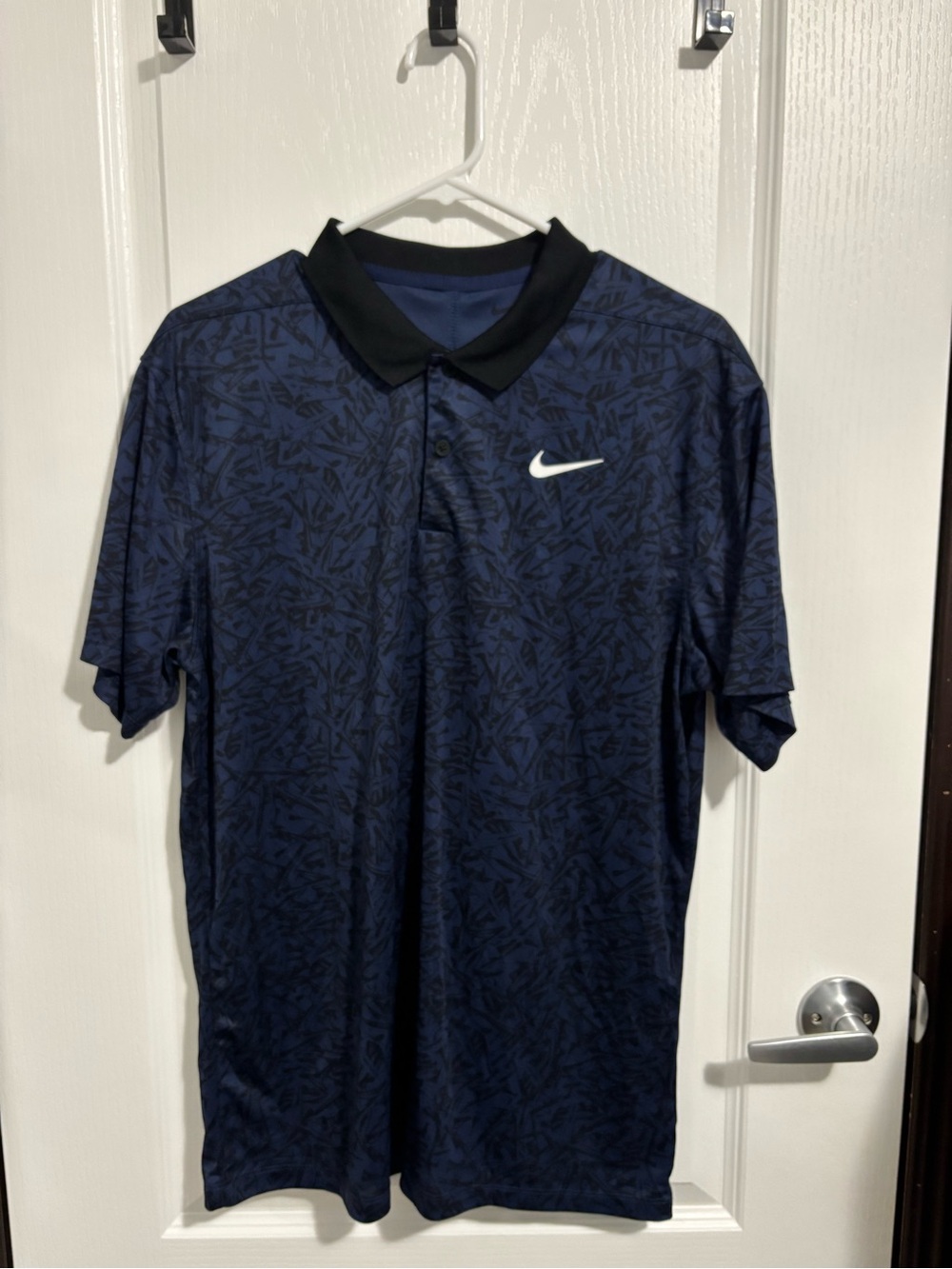 Nike Men’s Navy Patterned Polo with Black Collar